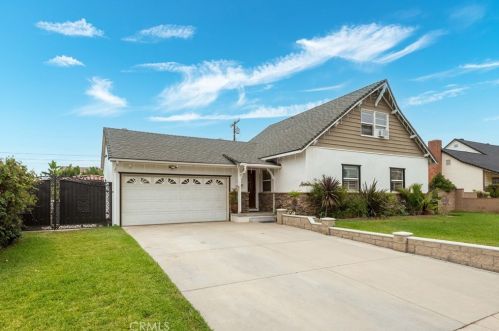 651 Charter Dr, Covina, CA 91724-2617