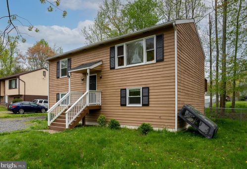 302 Maden St, Fredericksburg, VA 22407-6354