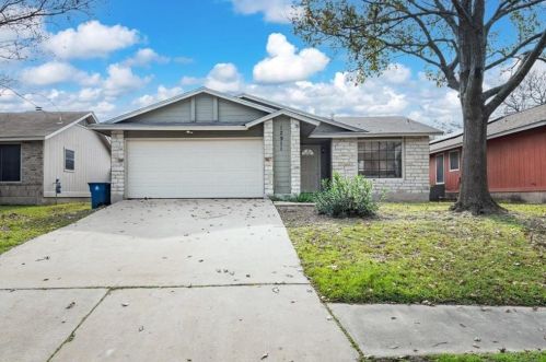 12911 Covington Trl, Austin, TX 78727-7049