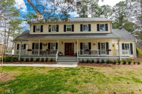 7835 Silver Creek Rd, Dawsonville, GA 30534-4242