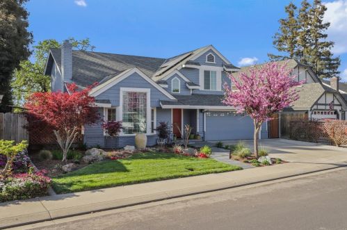 4424 Bluff Creek Dr, Modesto, CA 95355-9105