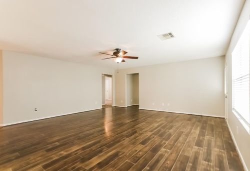 16985 Valiant Oak St, Conroe TX  77385-9543 exterior