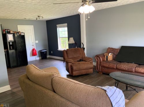 48 Lois Kinney Rd, Statham, GA 30666-2215