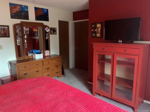 19083 Mansfield Dr, Aurora CO 80013-3657 exterior