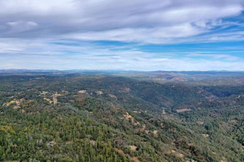 5820 Rocky Ridge Rd, Swansboro Country, CA 95667-8589