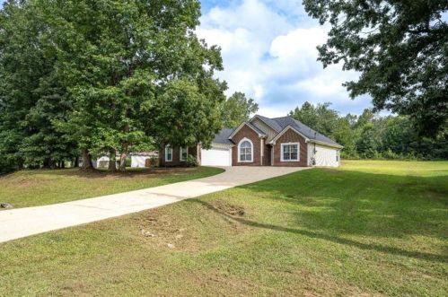 129 Loblolly Xing, Temple, GA 30179-4382