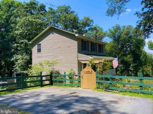 136 Wild Hare Rd, Harpers Ferry, WV 25425-4571