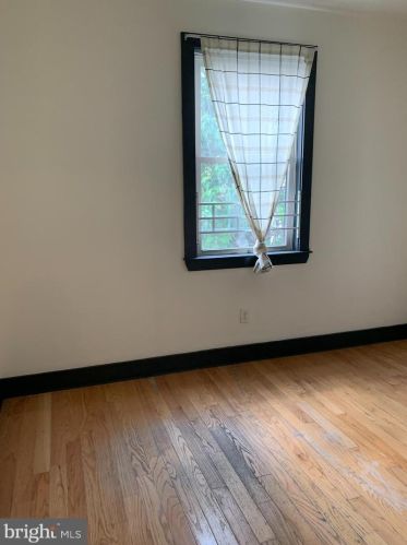 2036 19 St, Philadelphia PA 19121-4120 exterior