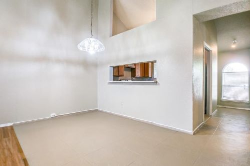 114 Amberway Ln, Garland TX 75040-3755 exterior