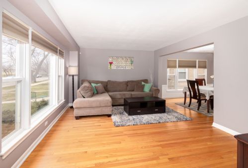 7322 Everell Ave, Chicago, IL 60631-1901