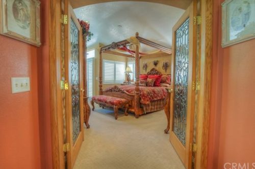 16122 Ponderosa Ln, Riverside CA  92504-6155 exterior