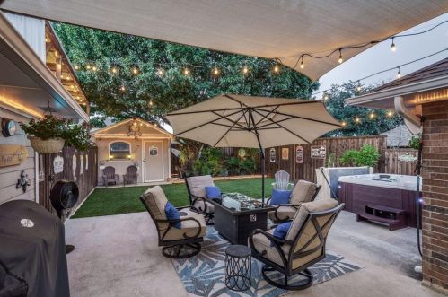 1521 Barclay Dr, Carrollton TX 75007-2836 exterior