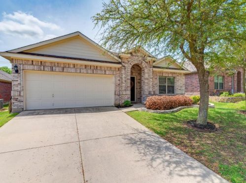 2524 Whispering Pines Dr, Fort Worth, TX 76177-2143