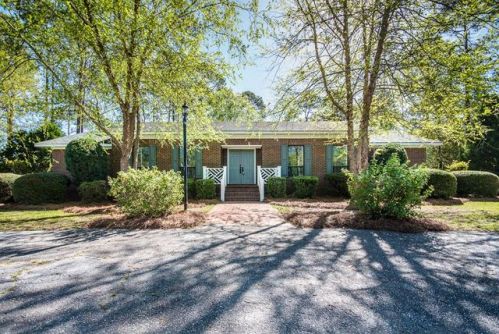 3887 Glen Meade Dr, Valdosta, GA 31601-2748