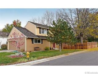 935 Peakview Cir, Littleton, CO 80120-3325