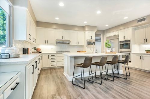 8208 Bailey Way, Anaheim CA  92808-2532 exterior