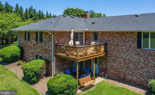 43819 Spinks Ferry Rd, Leesburg VA  20176-5205 exterior