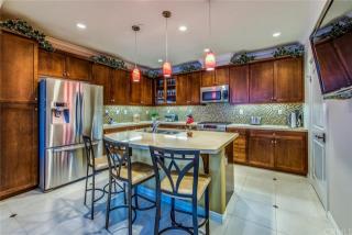 674 Valencia St, Anaheim, CA 92805-4764