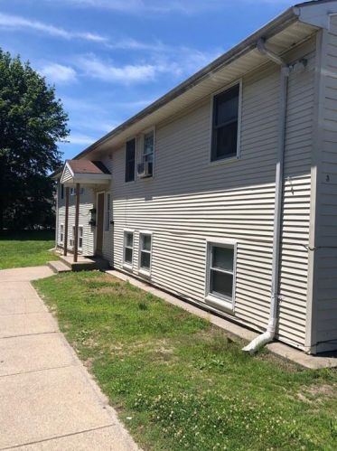 3 Glasgow St, Providence, RI 02908-1763