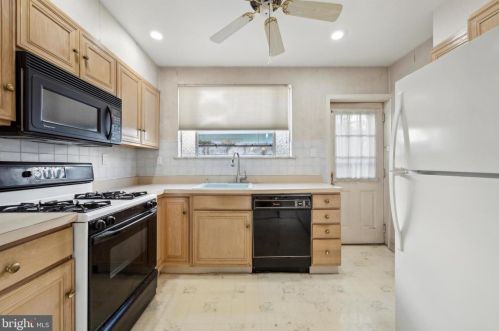 1636 12 St, Philadelphia PA 19148-1002 exterior