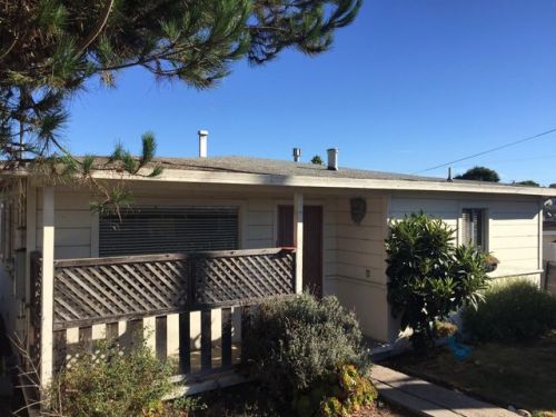 1327 Wanda Ave, Seaside, CA 93955-5512
