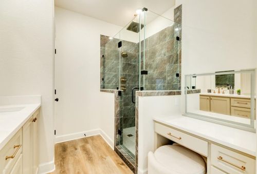 713 Longhorn Trl, Angleton TX 77515-9623 exterior