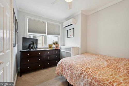 1013 Greenwich St, Philadelphia PA  19147-6320 exterior