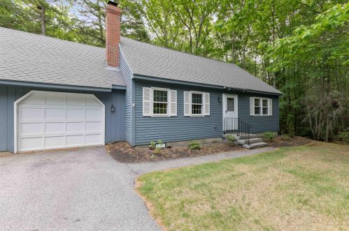 166 Flintlock Vlg, Wells, ME 04090-5387