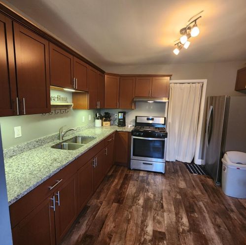 534 Shelby St, Hobart IN 46342-4721 exterior