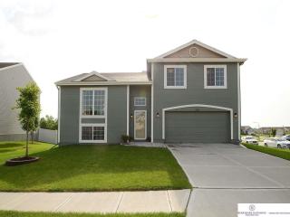 11817 213th St, Gretna, NE 68028-3749