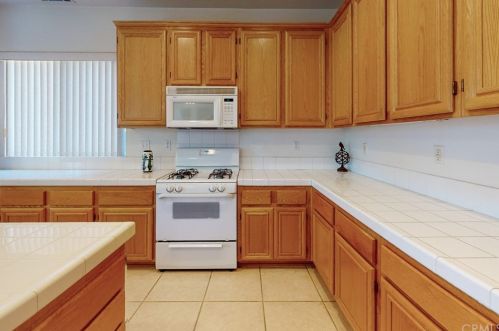 19355 Norwich Dr, Riverside, CA 92508-6152