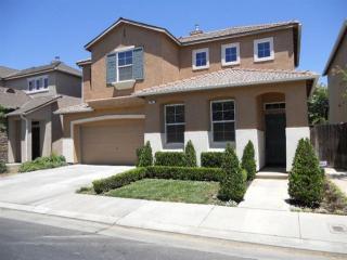 1625 Serento Ln, Clovis, CA 93619-2612