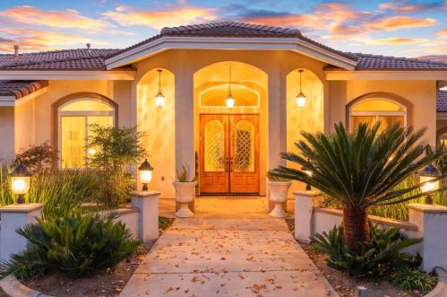 16169 Jacobs Cir, Riverside, CA 92504-6217