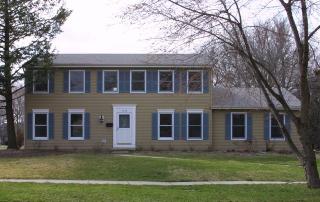1256 Jane Ave, Naperville, IL 60540-5637