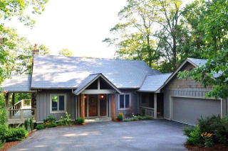 218 Crestwood Forest Dr, Boone, NC 28607-6639