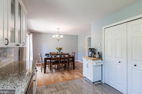 673 Royal Vw Dr, Lancaster PA  17601-2873 exterior