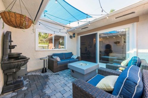 9 Cherry, Irvine CA  92612-2313 exterior