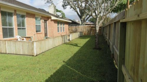 4106 Webber Dr, Pearland, TX 77584-9411