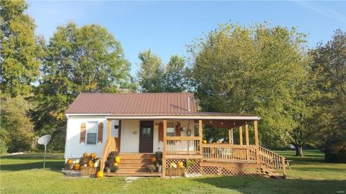 1636 Main St, Otterville, IL 62037-1175