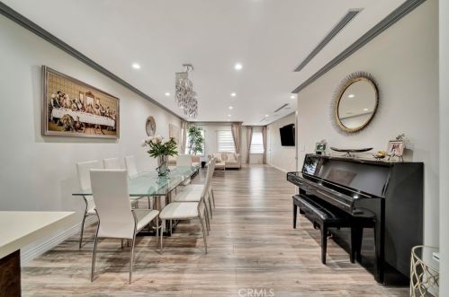 3719 Fairesta St, Glendale CA 91214-1718 exterior