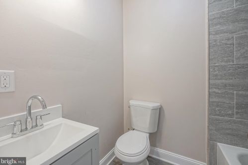 502 Mount Laurel Rd, Mount Laurel NJ  08054-9523 exterior