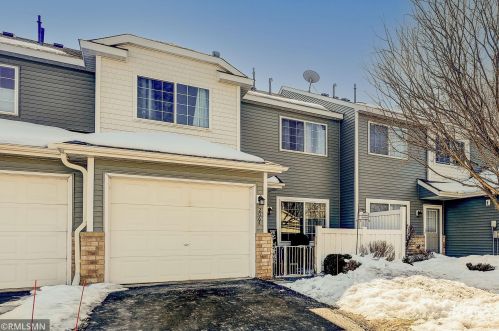 2064 Gresham Ave, Saint Paul MN  55128-3916 exterior