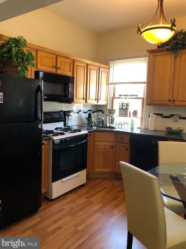 601 Station Ave, Haddon Heights, NJ 08035-1906