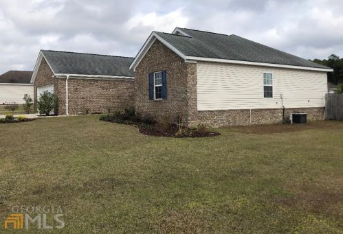 9073 Whispering Pine Blvd, Statesboro, GA 30458-9215
