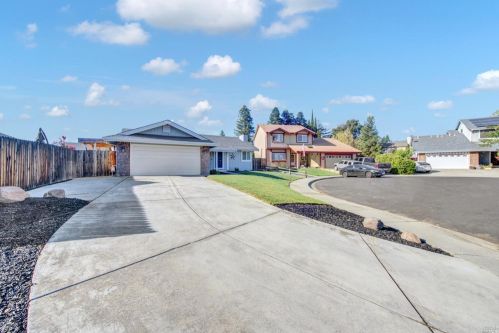 555 Galway Ct, Vacaville, CA 95688-9223