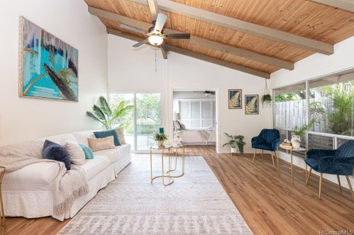 7136 Kamilo St, Honolulu HI  96825-1605 exterior