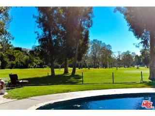 13108 Nimrod Pl, Los Angeles CA  90049-3633 exterior