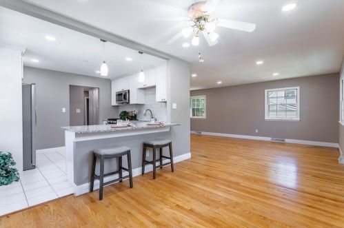 5825 Grant Pl, Gary IN  46410-2352 exterior