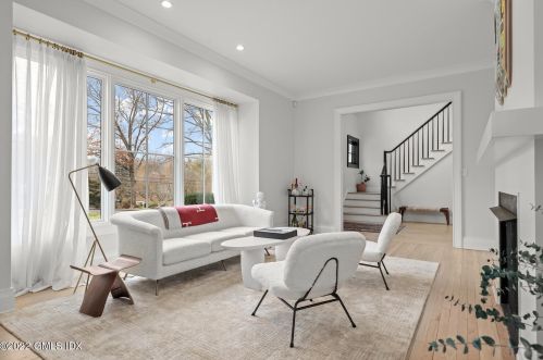 14 Copper Beech Rd, Greenwich CT  06830-4034 exterior