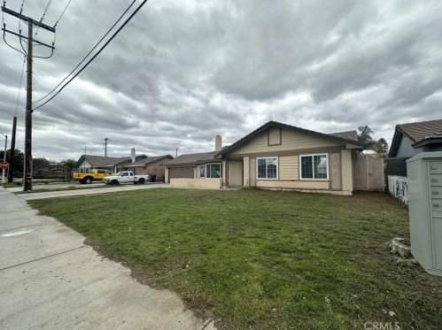 1678 Etiwanda Ave, Rialto, CA 92376-3838